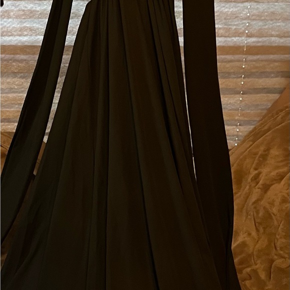 Black Sleeveless Maxi Dress with Plunging V-neckline - Picture 5 of 5